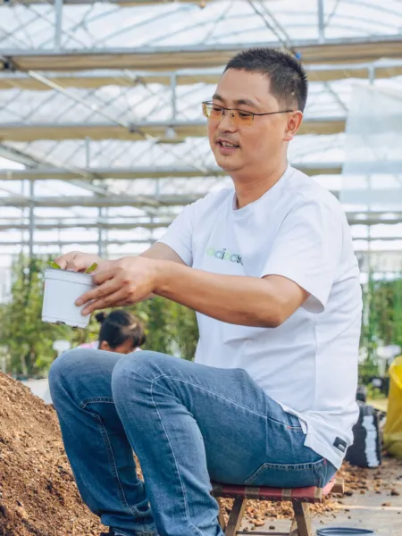 Portrait of production manager Xia Long